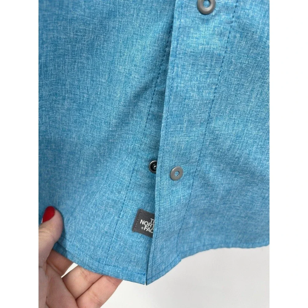 The North‎ Face Medium Shirt Mens Blue Excellent Short Sleeve Snap Front Hiking